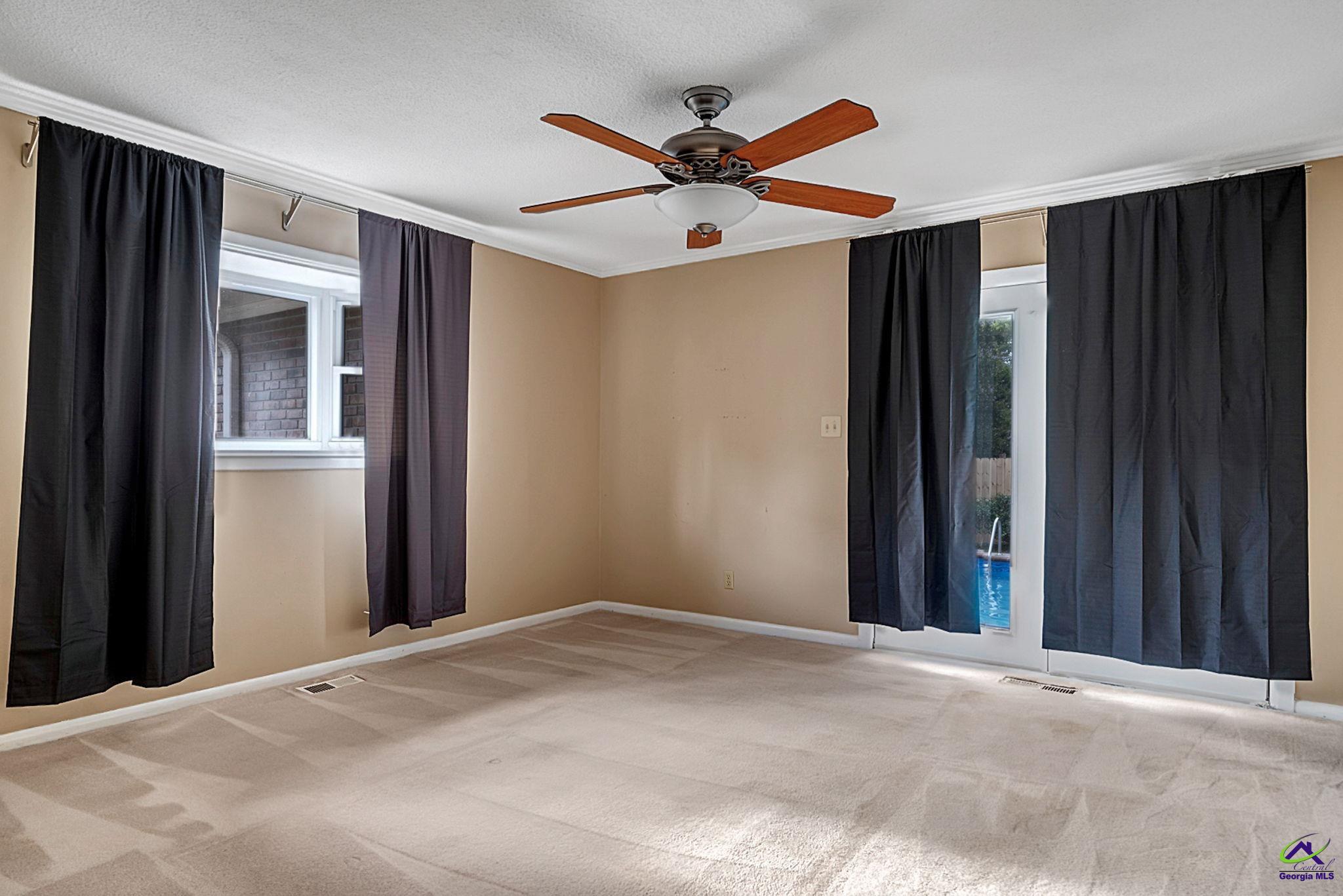 304 Tanglewood Court