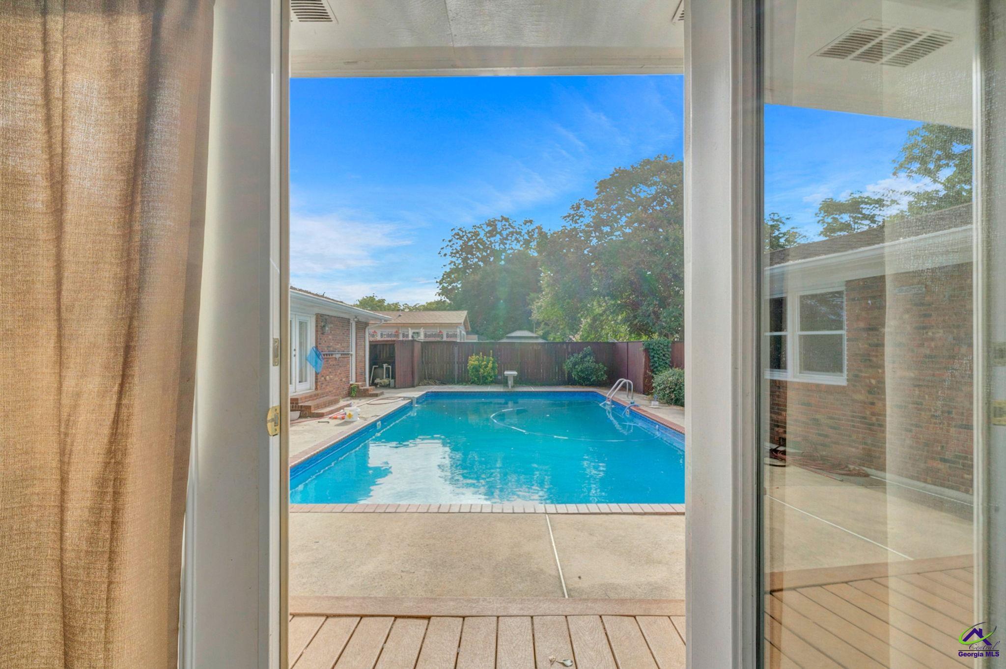 304 Tanglewood Court