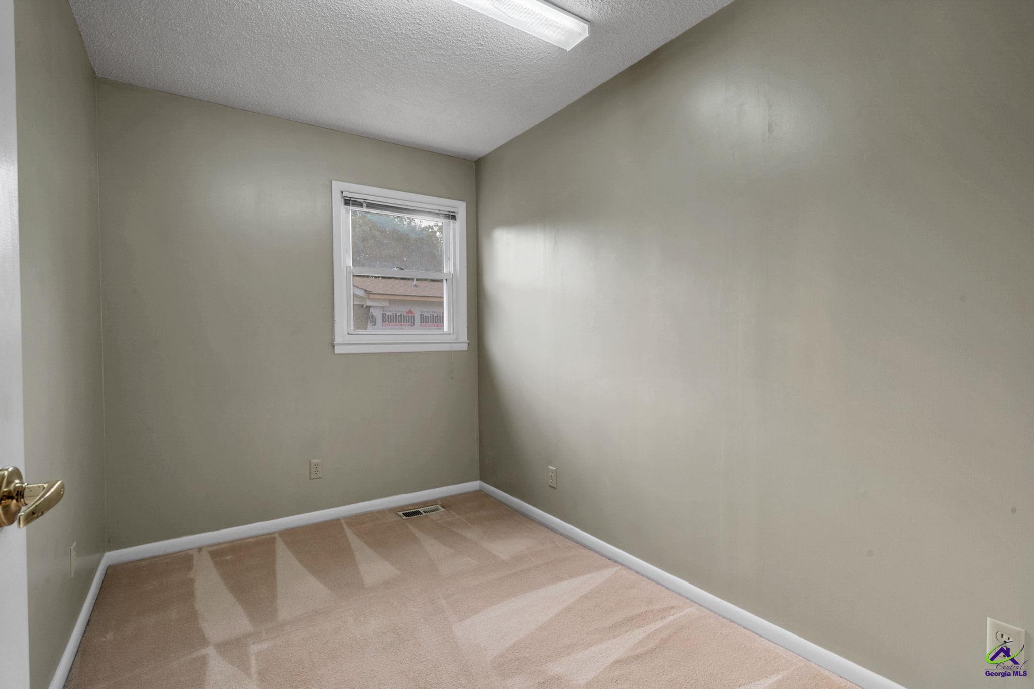 304 Tanglewood Court