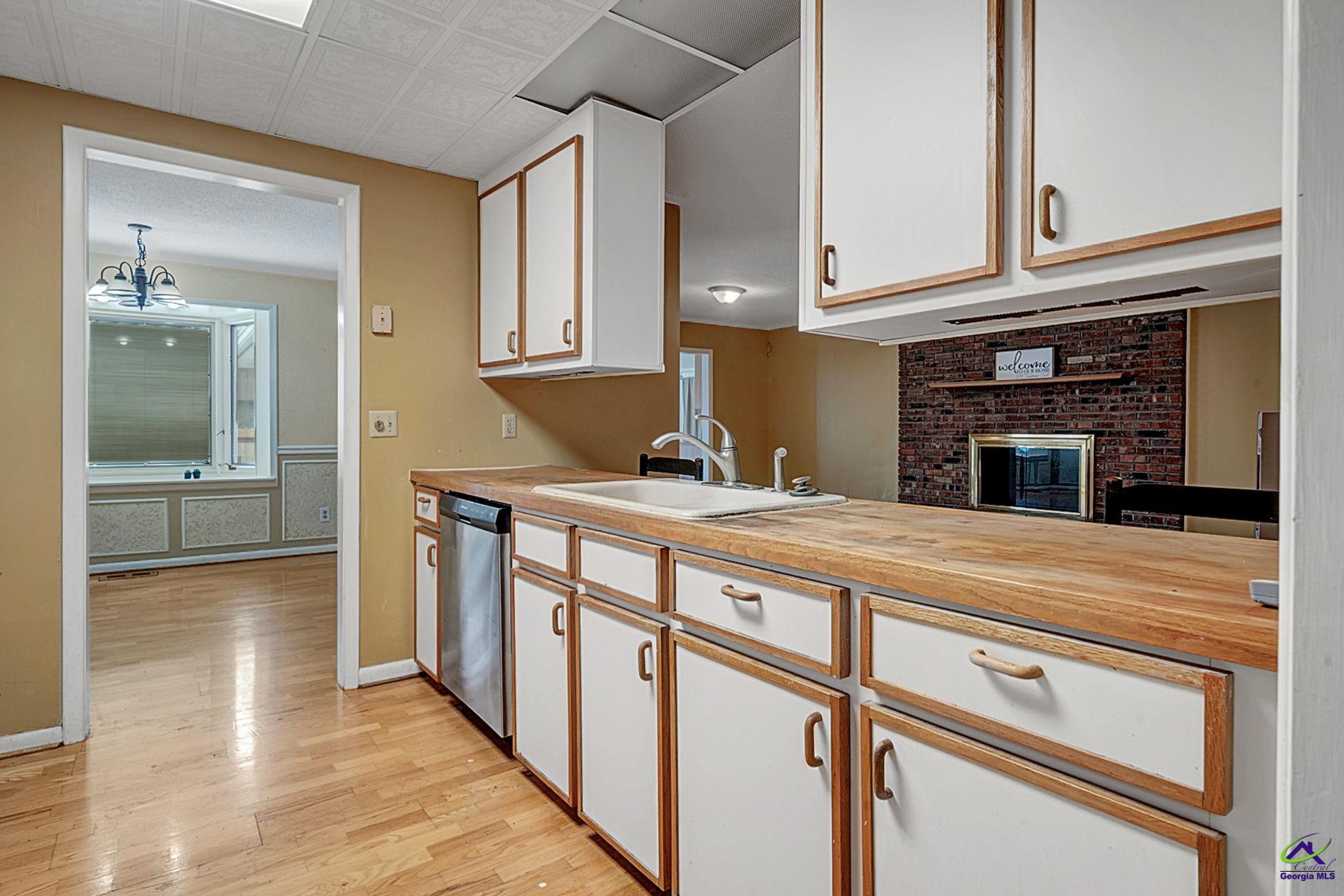 304 Tanglewood Court