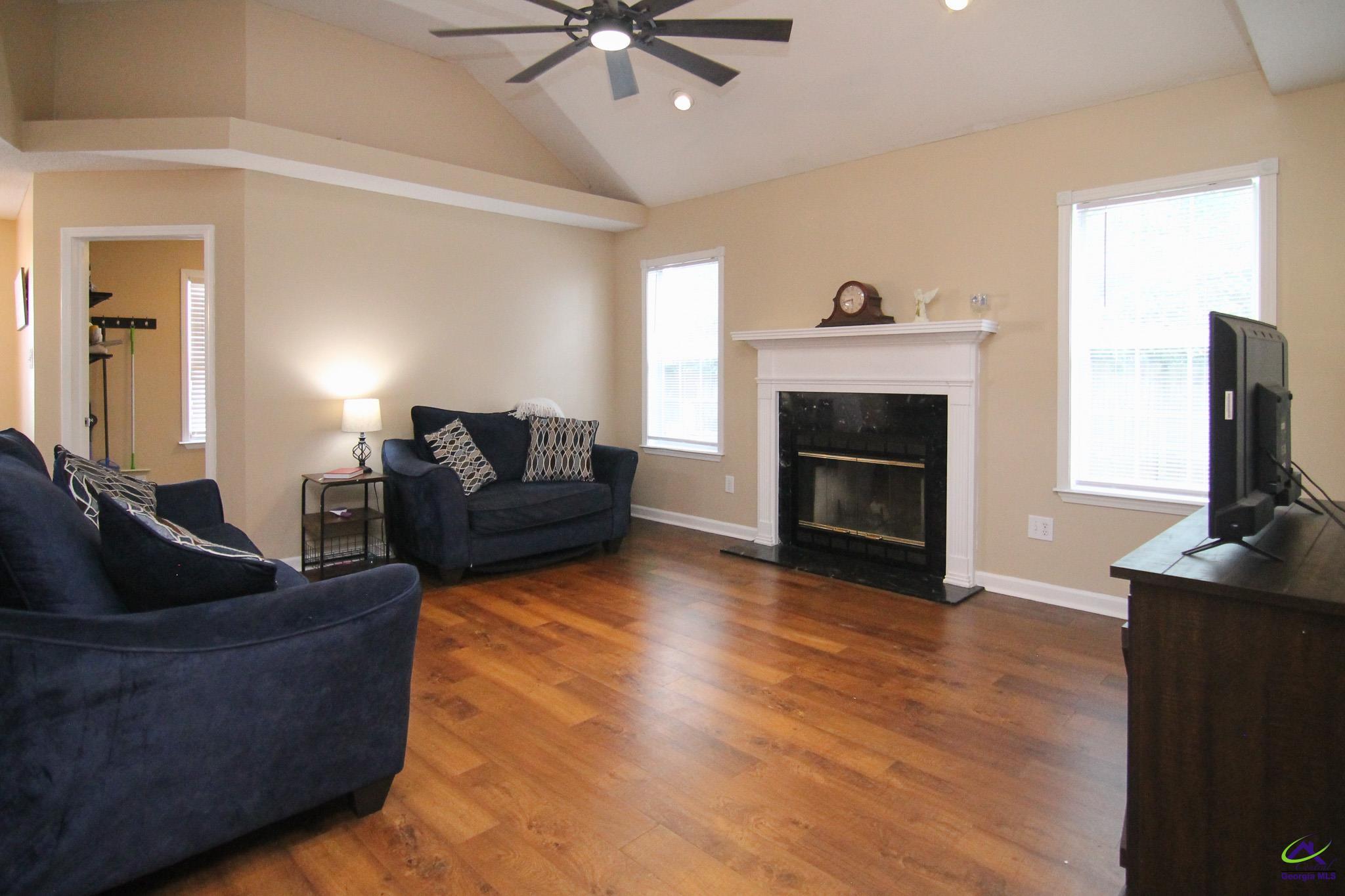 410 Wrasling Way