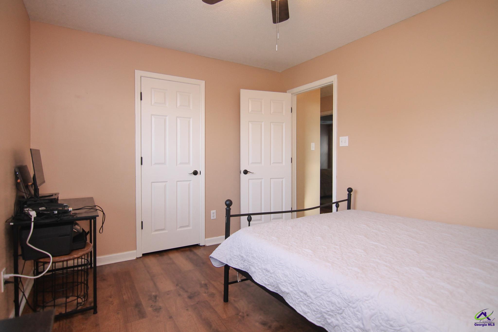410 Wrasling Way