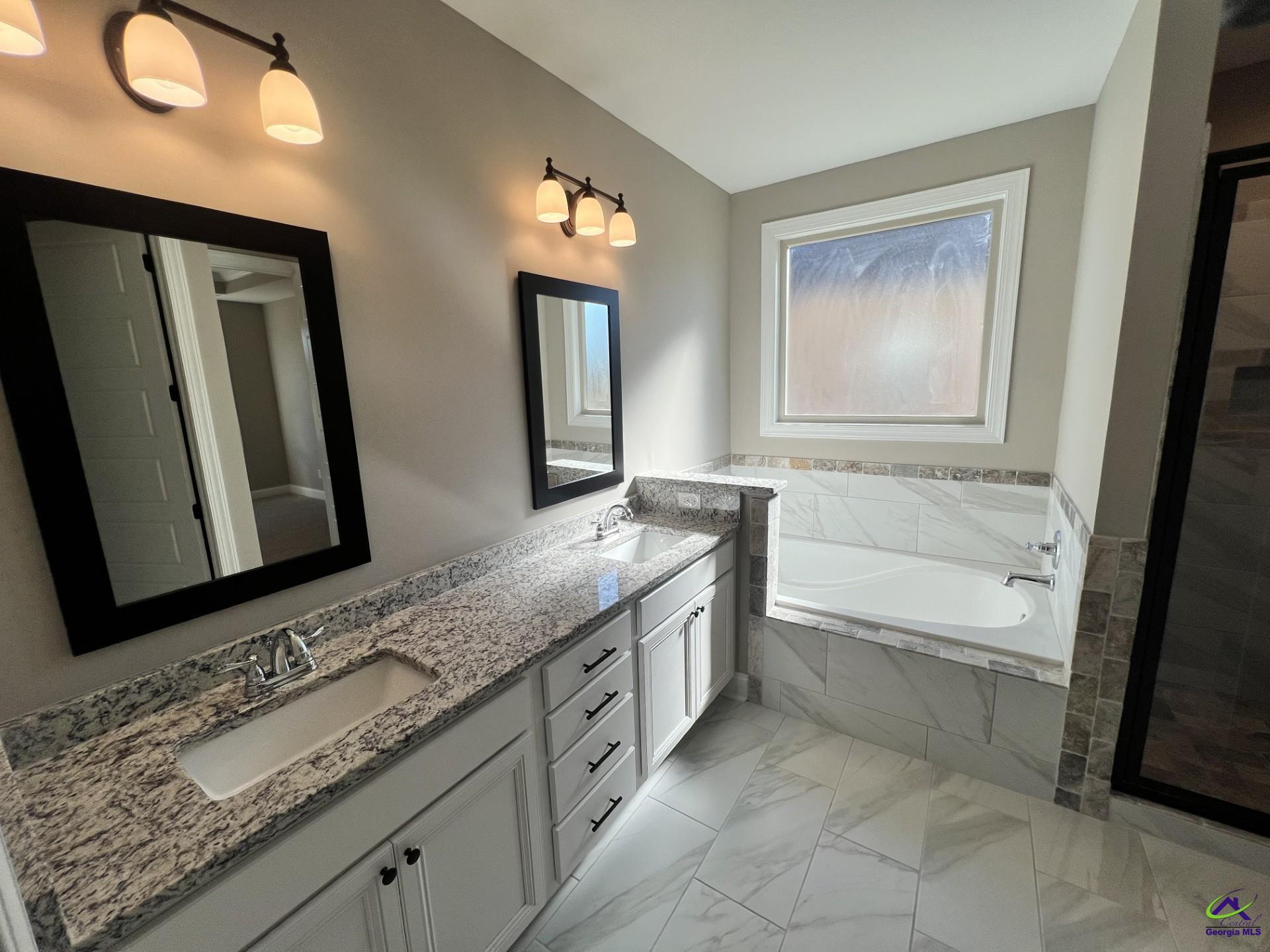 118 Susanne's Retreat