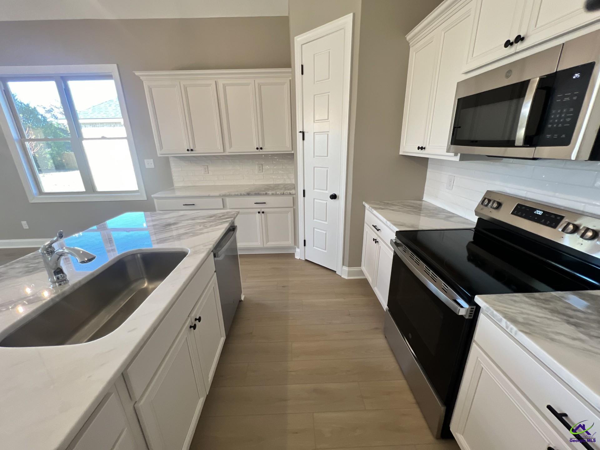 118 Susanne's Retreat