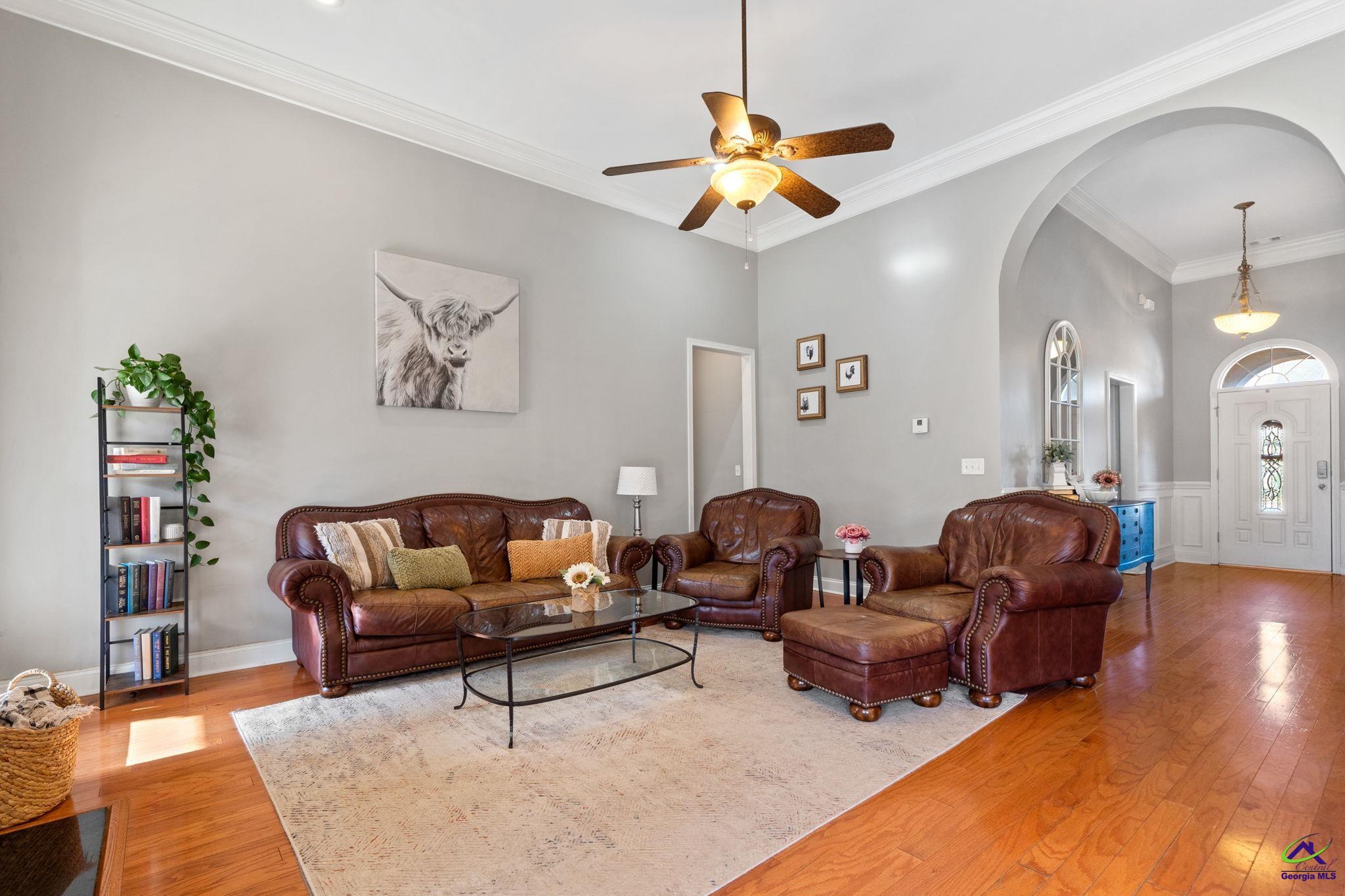 320 Montview Way