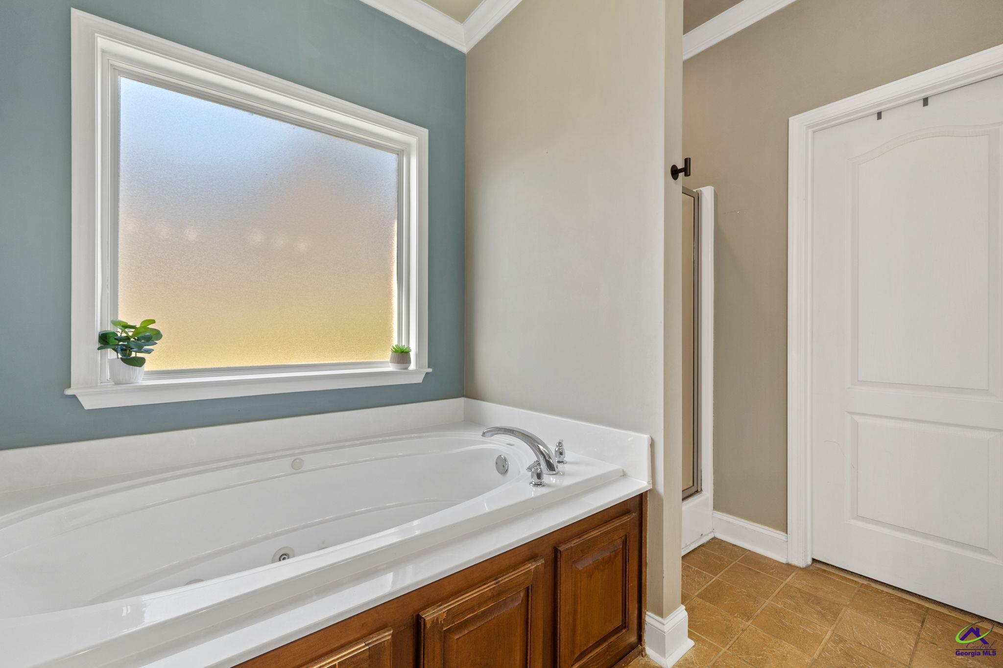 320 Montview Way
