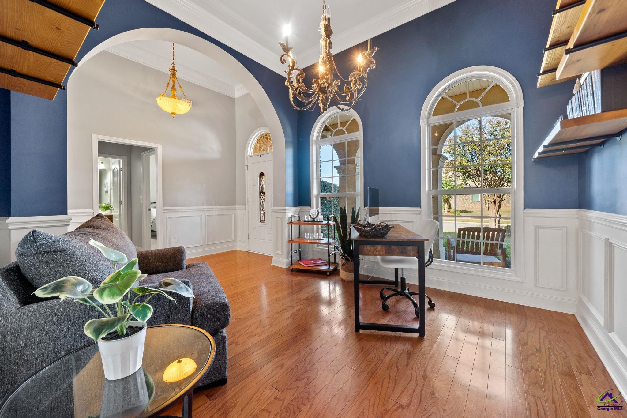 320 Montview Way