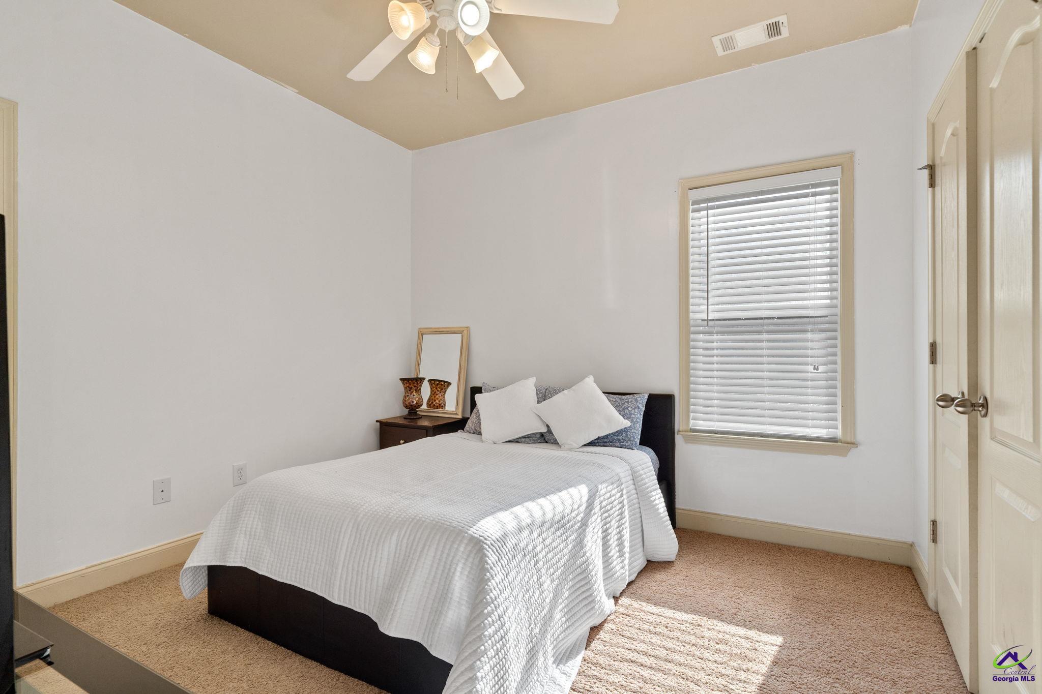 320 Montview Way