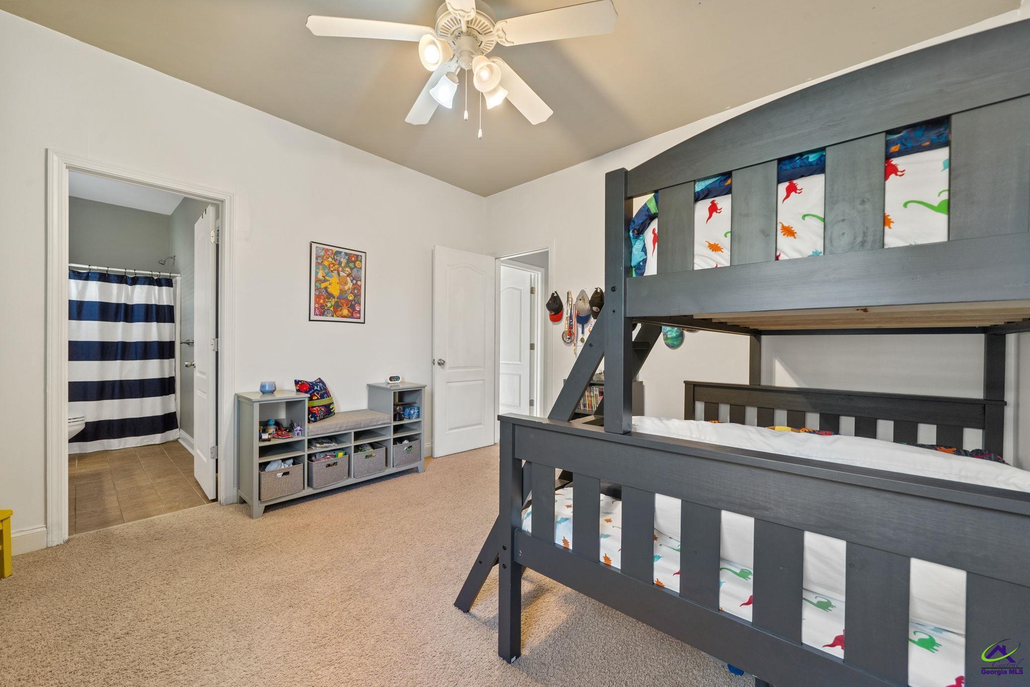 320 Montview Way