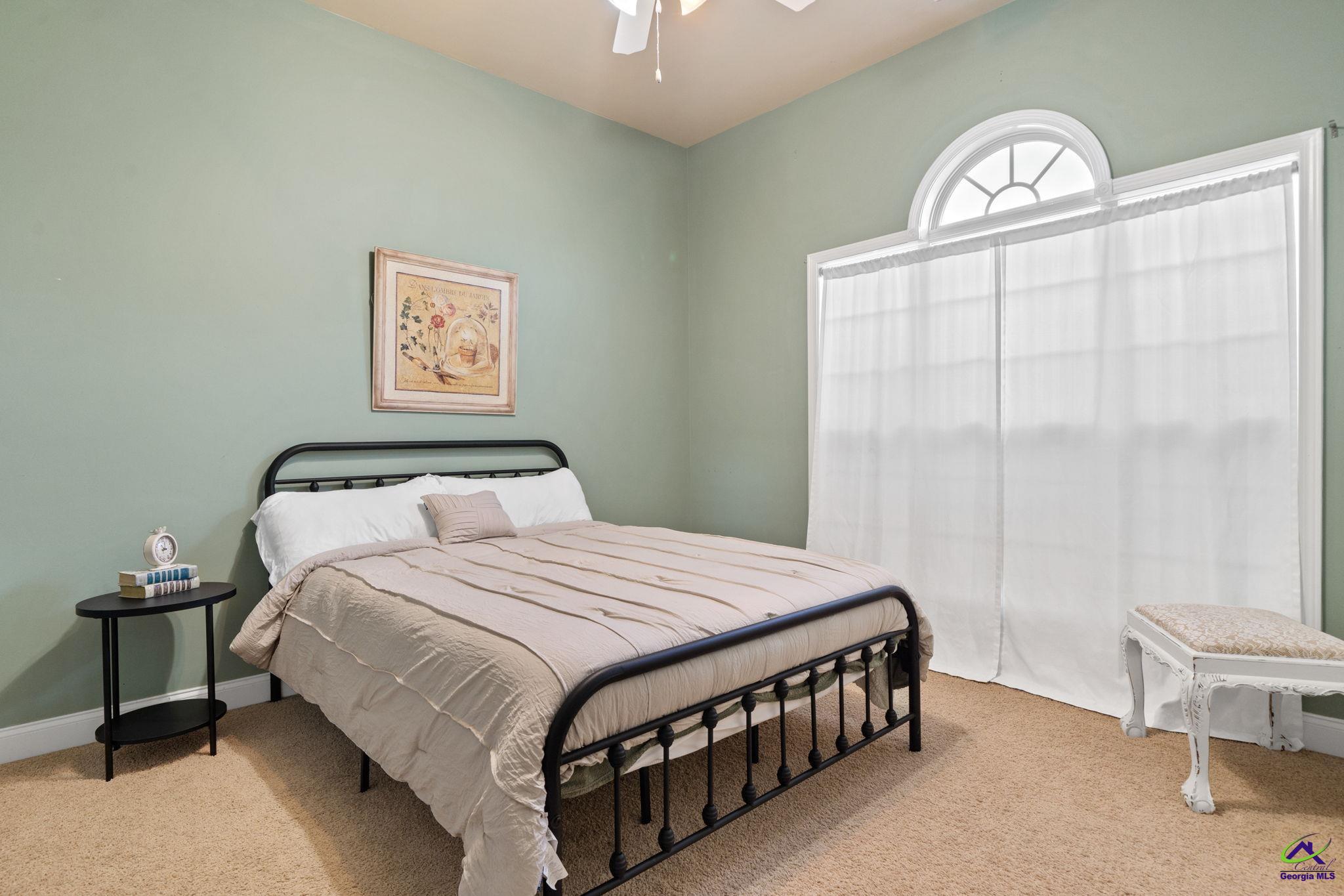 320 Montview Way