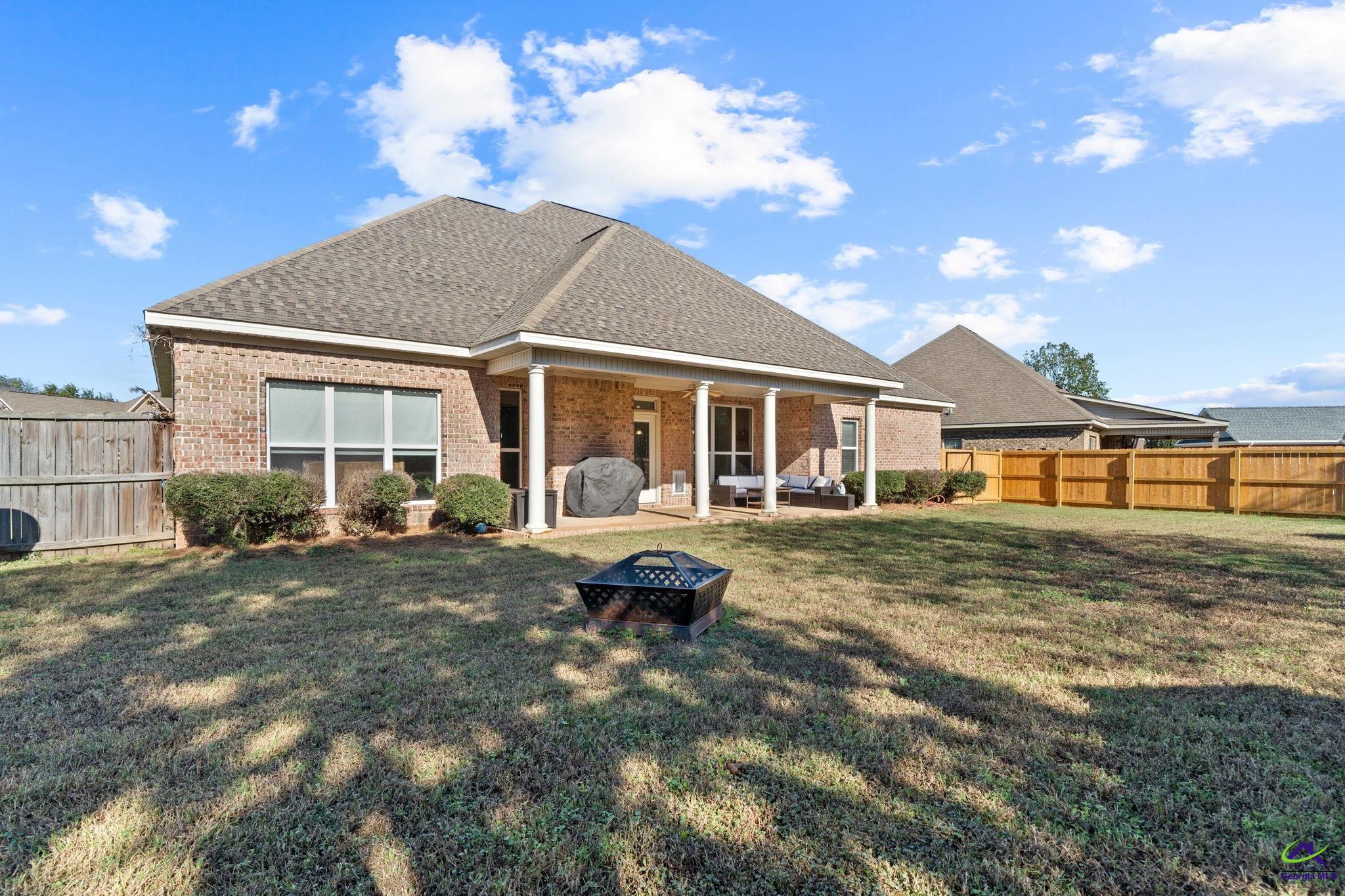 320 Montview Way