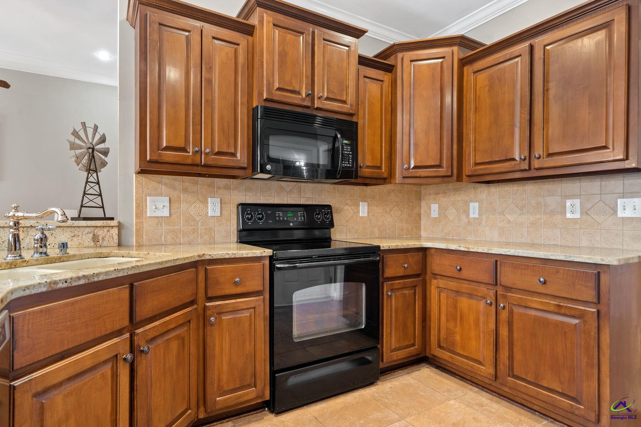 320 Montview Way