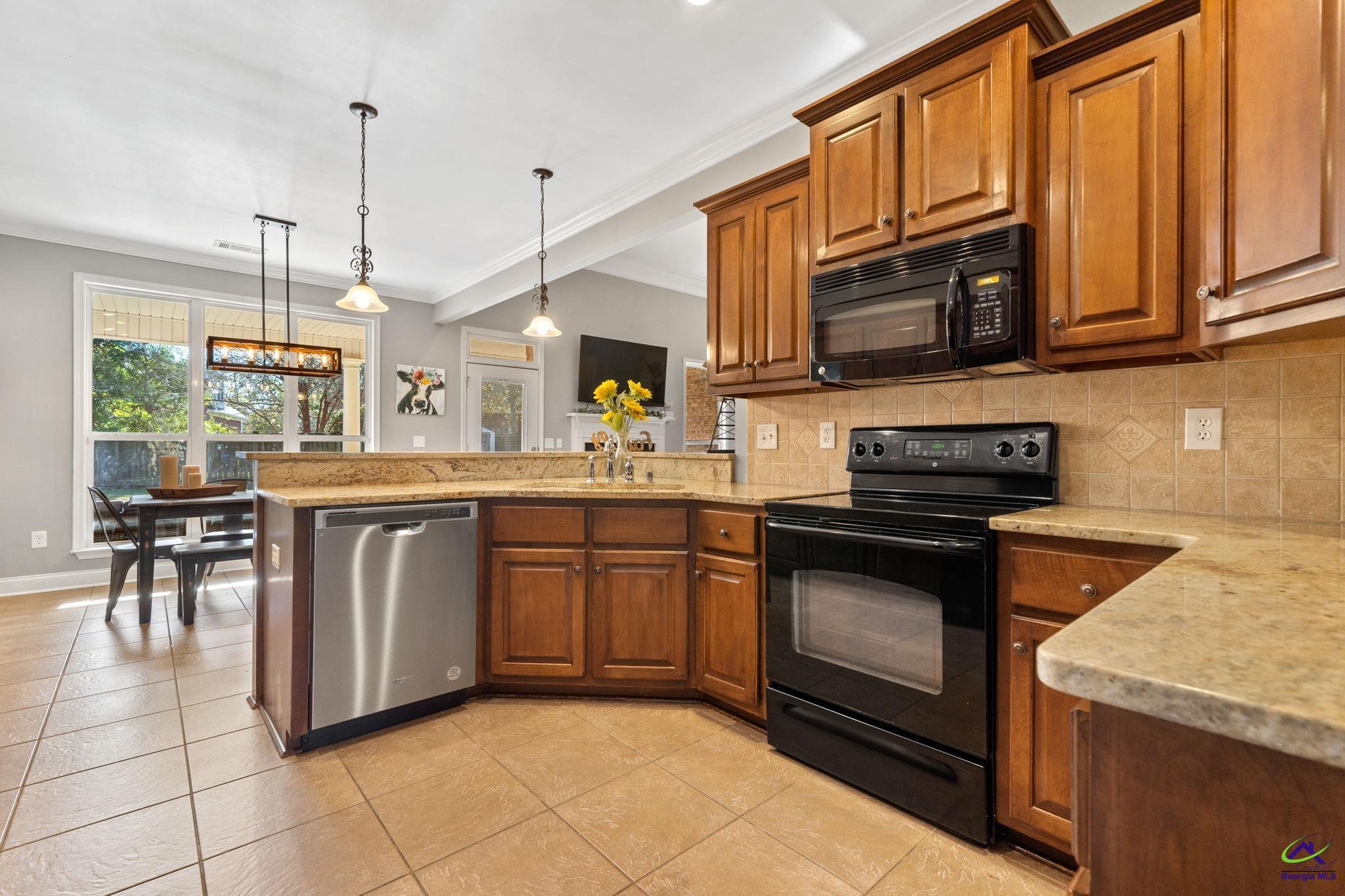 320 Montview Way