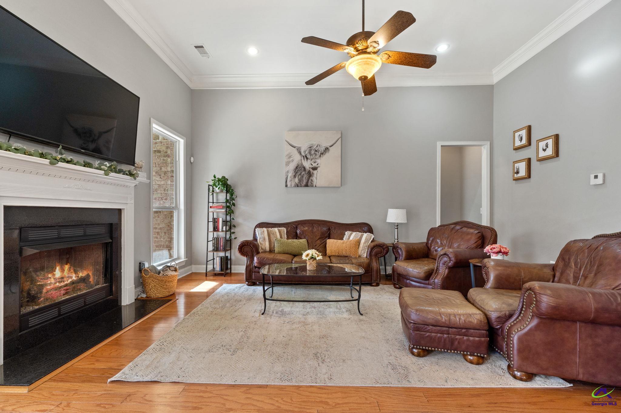 320 Montview Way