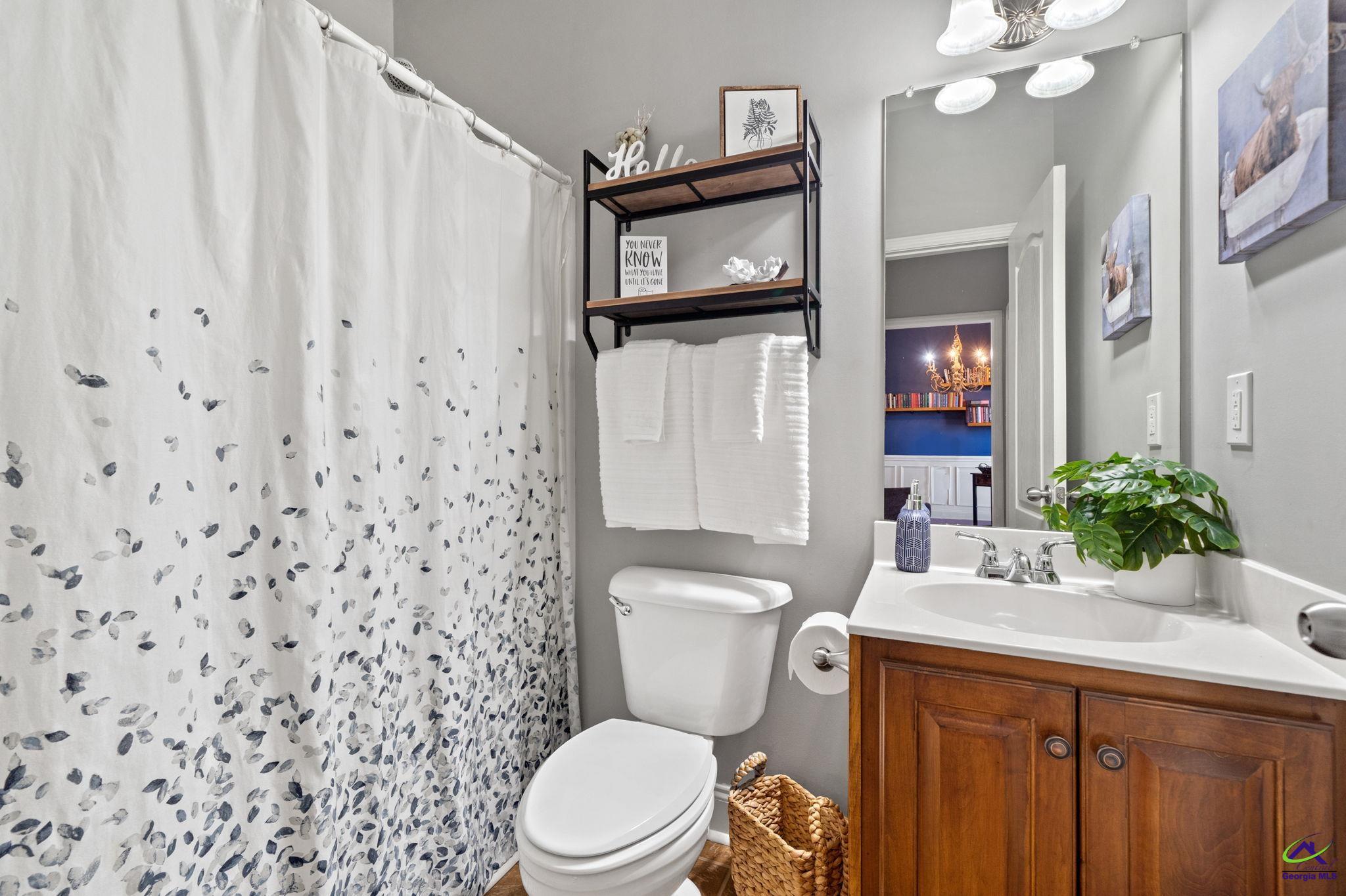 320 Montview Way