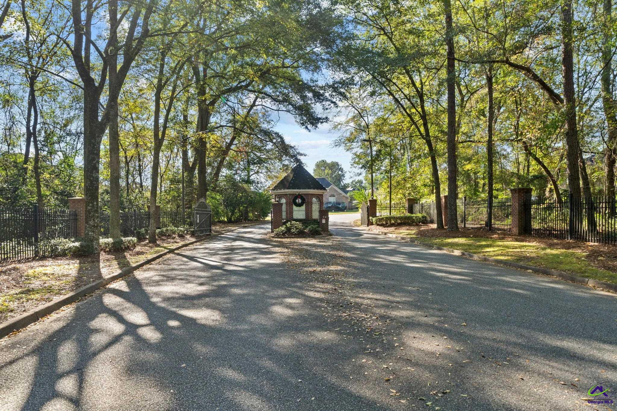 320 Montview Way