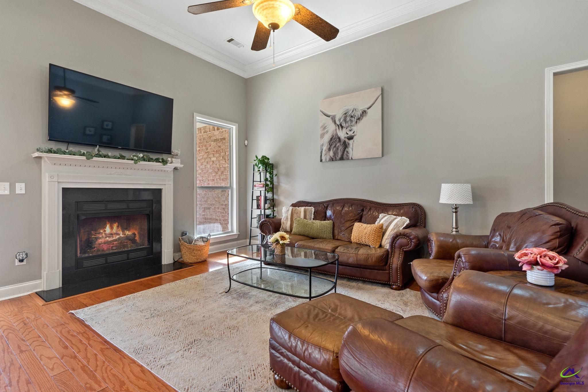 320 Montview Way