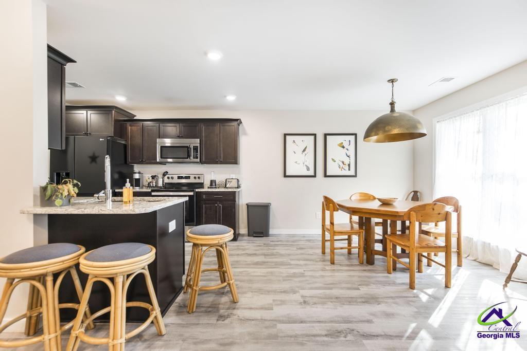 204 Laurel Woods Drive