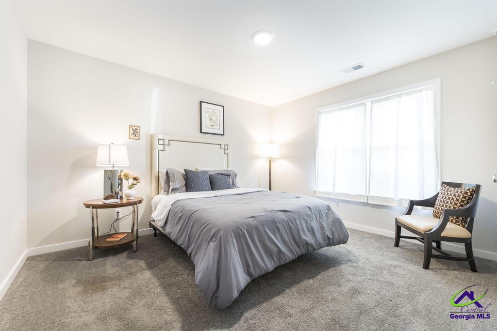 204 Laurel Woods Drive