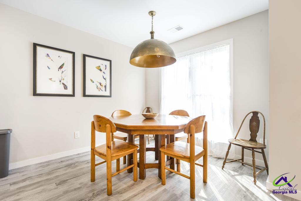 204 Laurel Woods Drive