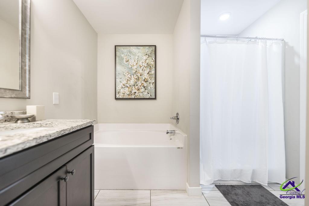 204 Laurel Woods Drive