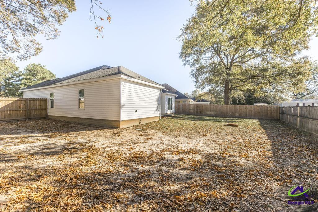 204 Laurel Woods Drive