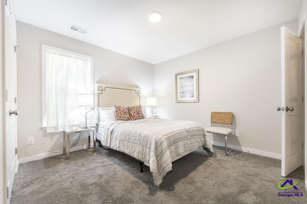 204 Laurel Woods Drive