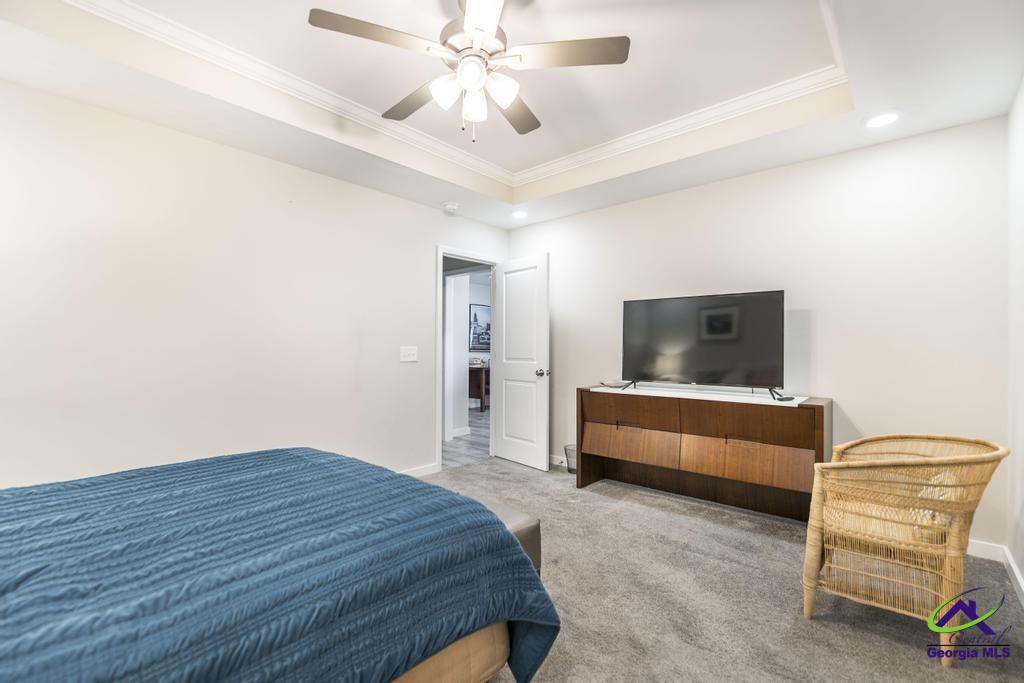 204 Laurel Woods Drive