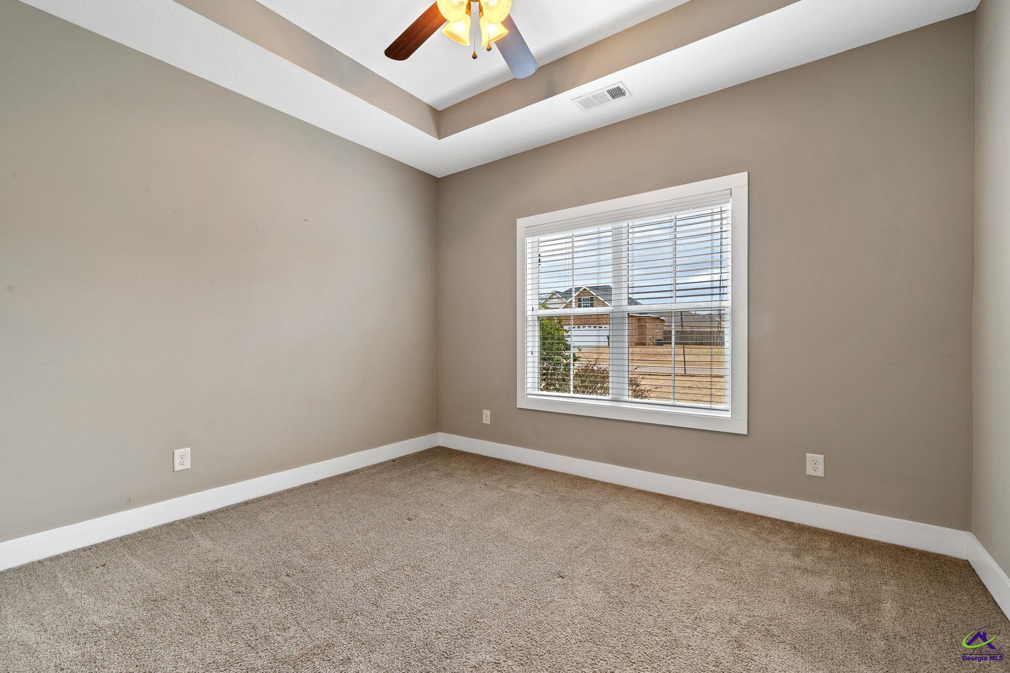 211 Hunts Landing Drive