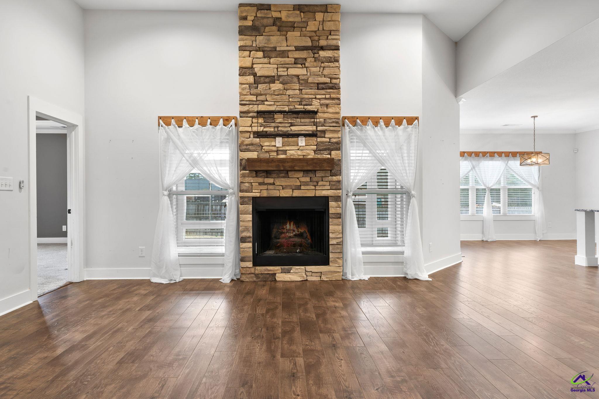 211 Hunts Landing Drive