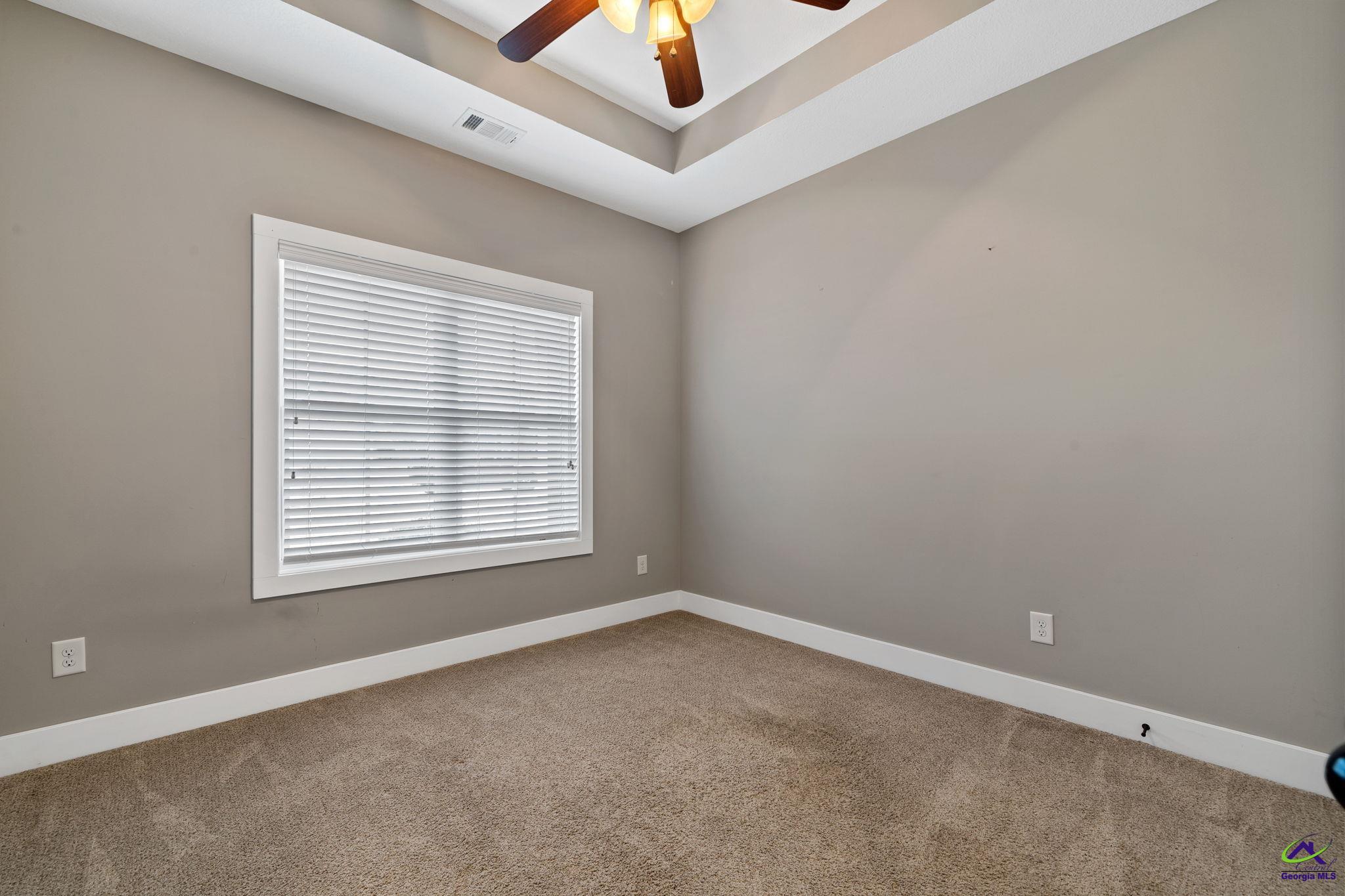 211 Hunts Landing Drive