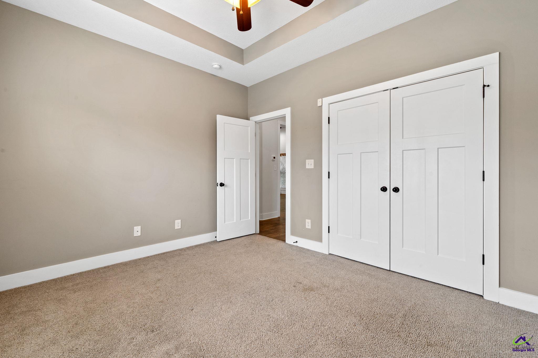 211 Hunts Landing Drive
