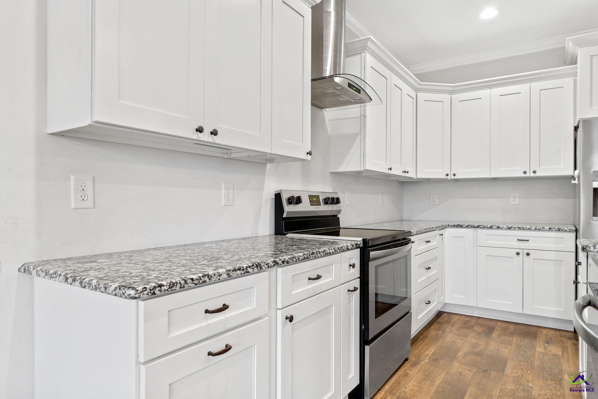 211 Hunts Landing Drive