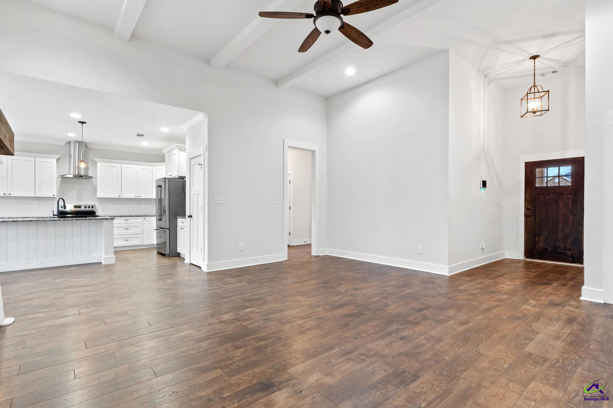 211 Hunts Landing Drive