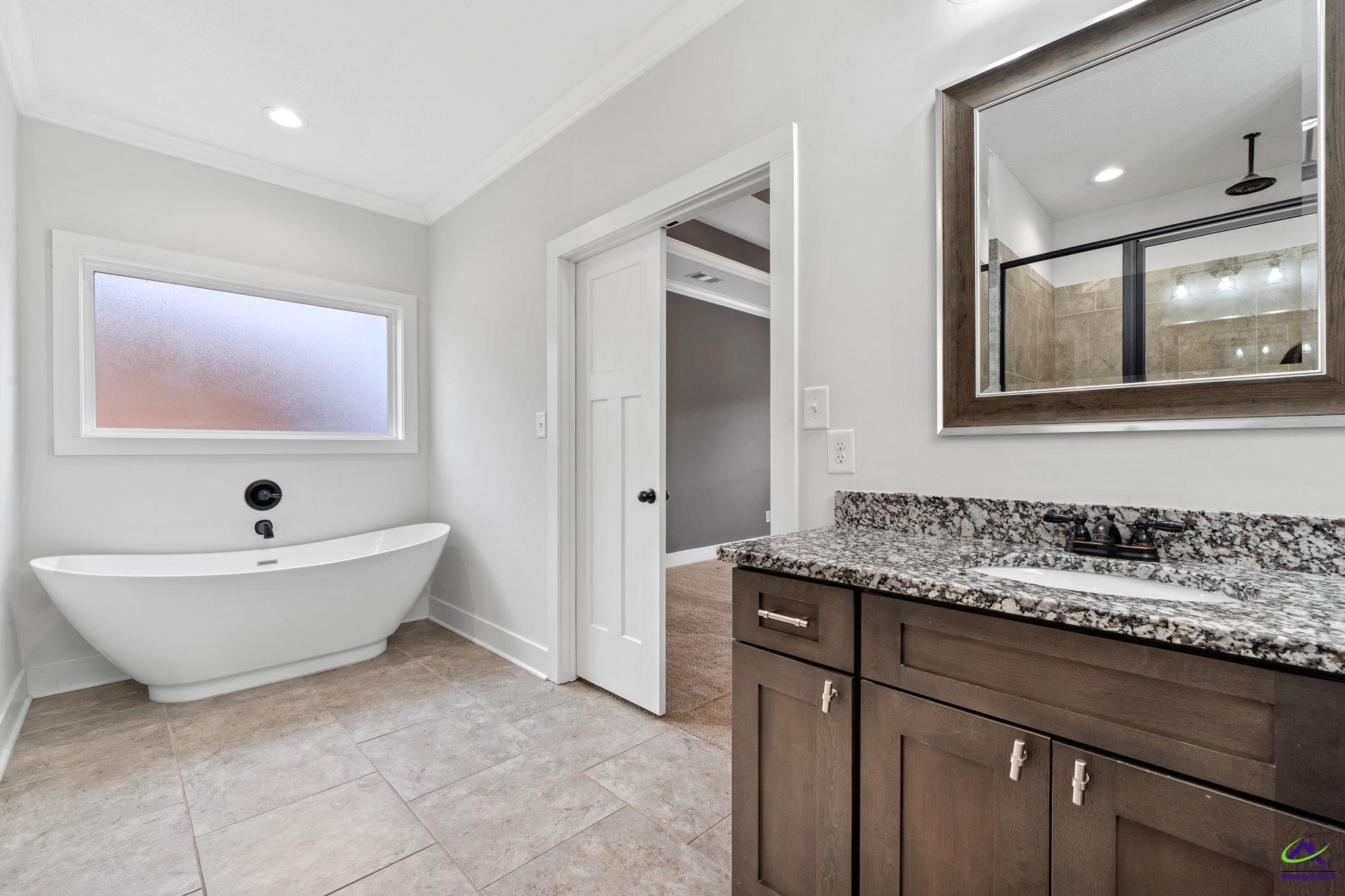 211 Hunts Landing Drive