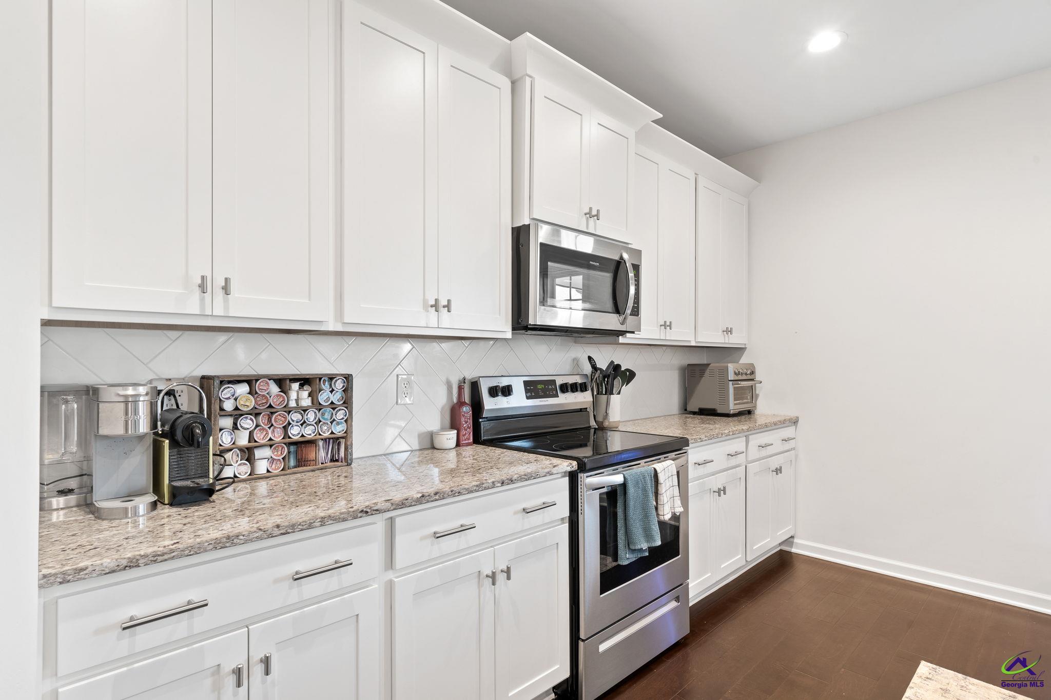 406 Shoshone Circle