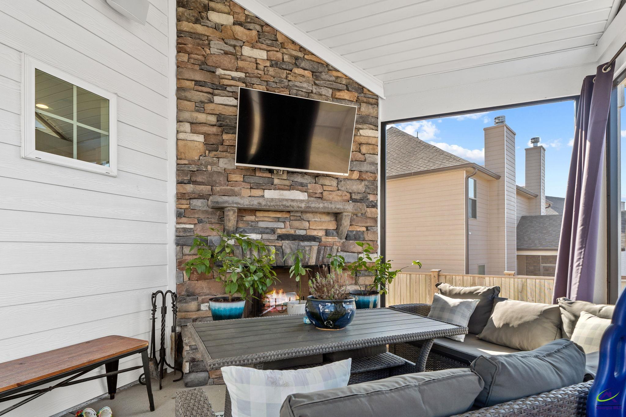406 Shoshone Circle