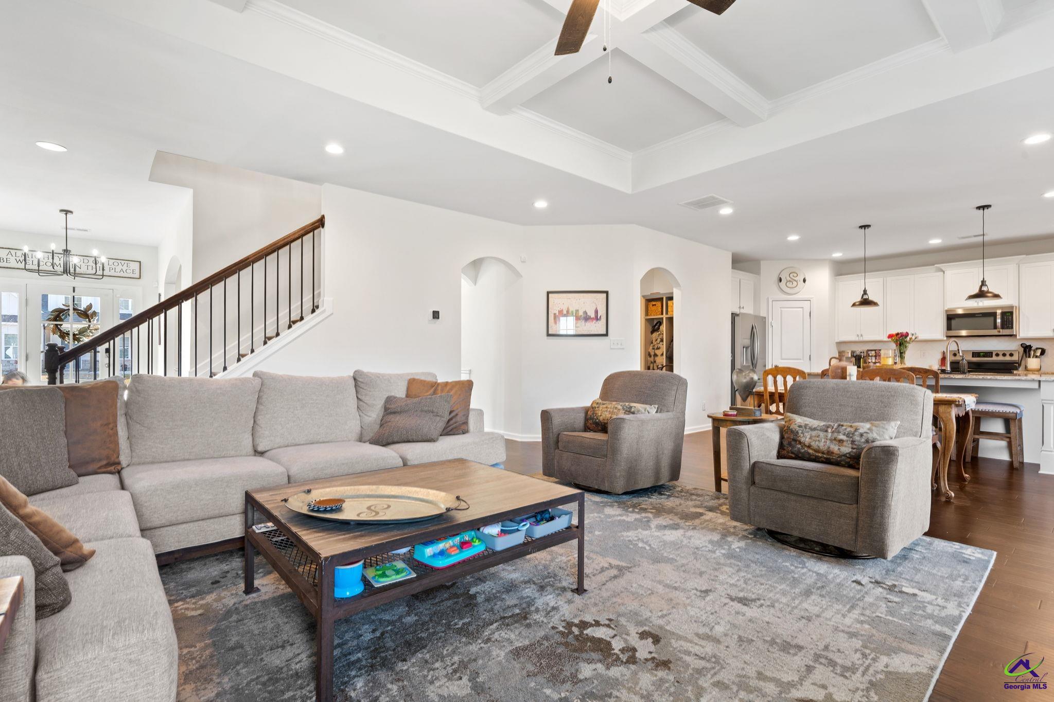 406 Shoshone Circle