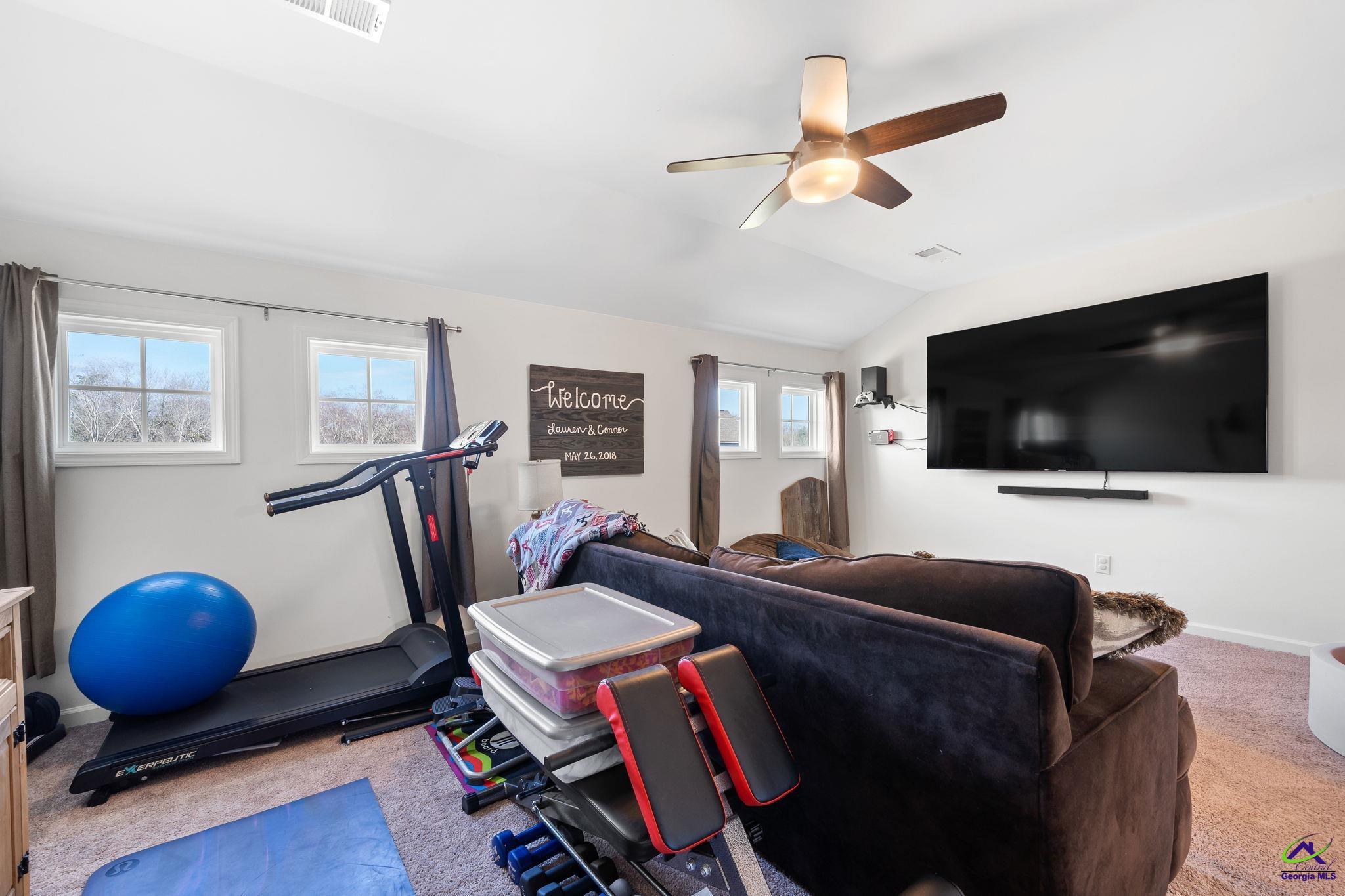 406 Shoshone Circle
