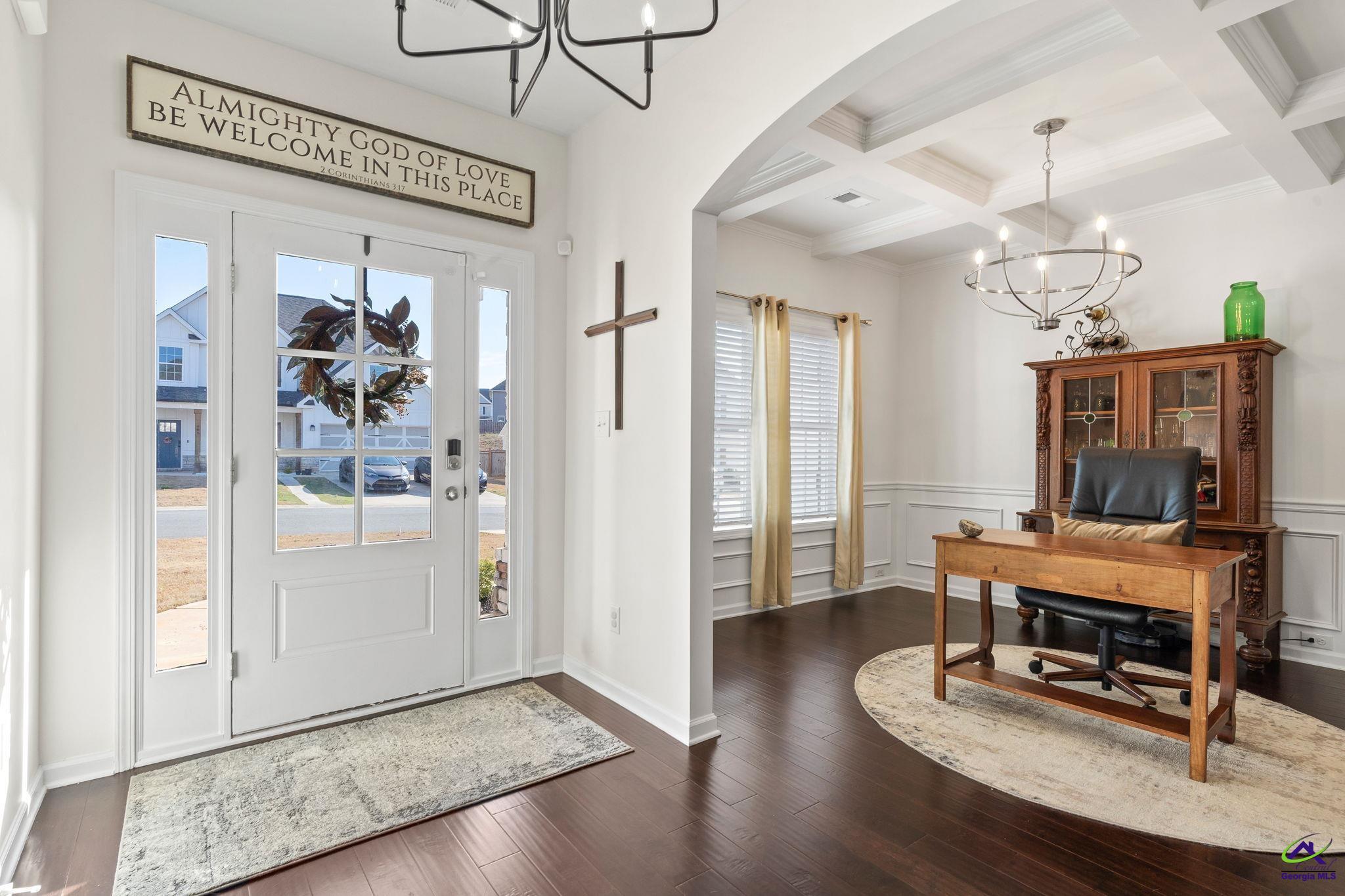 406 Shoshone Circle