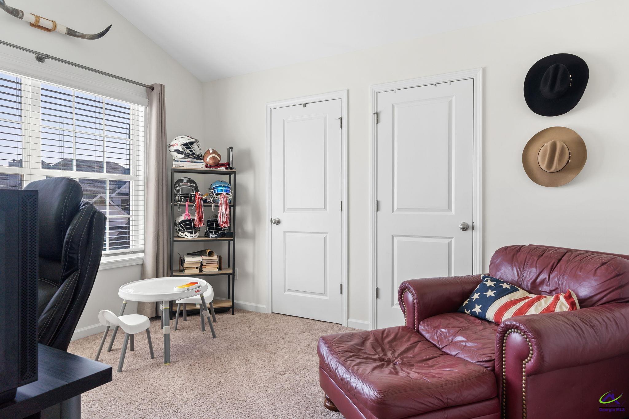 406 Shoshone Circle