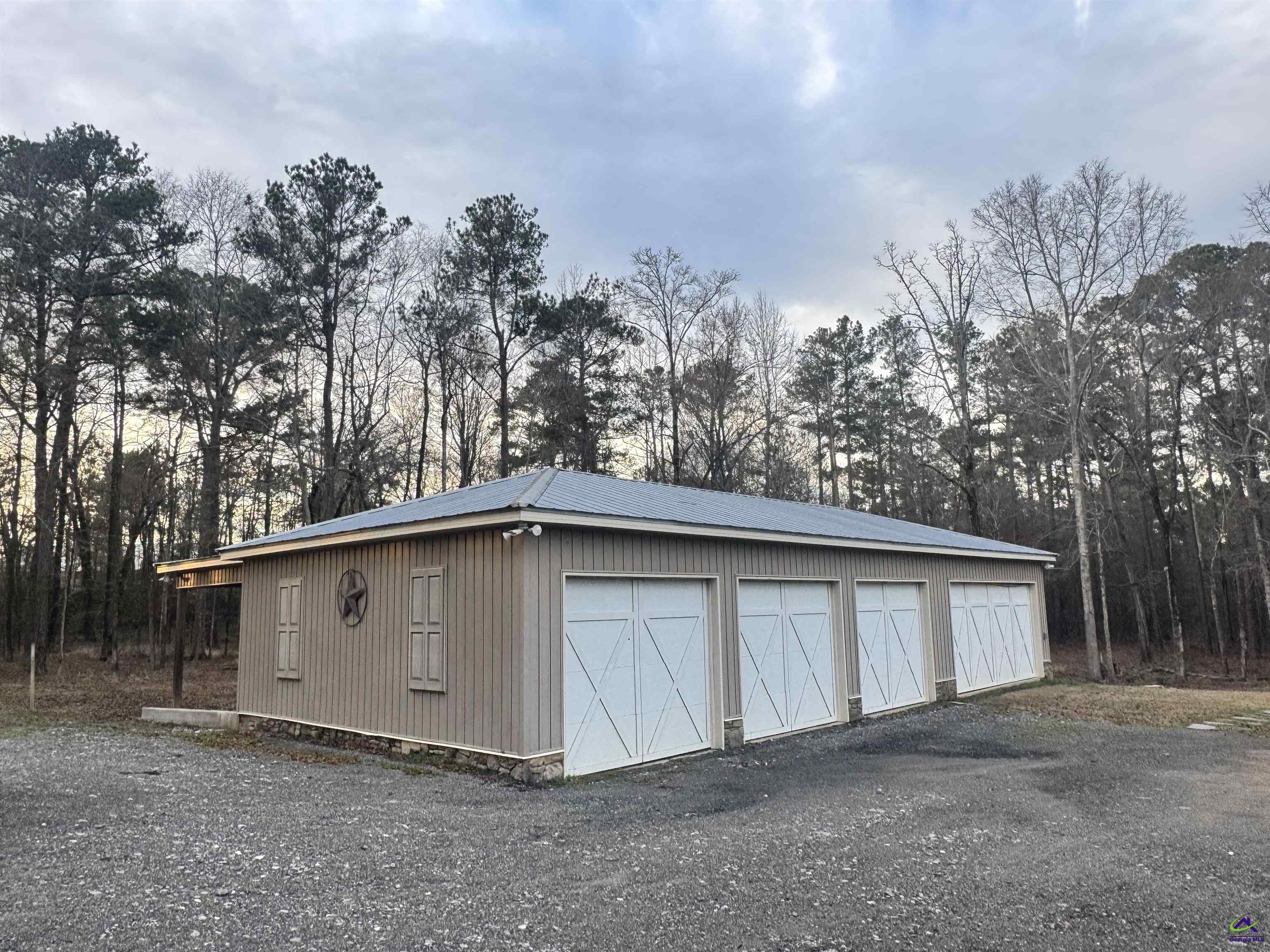 5817 Thomaston Road