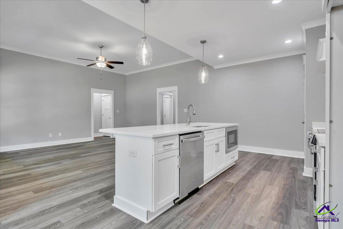 215 Willowbrook Lane