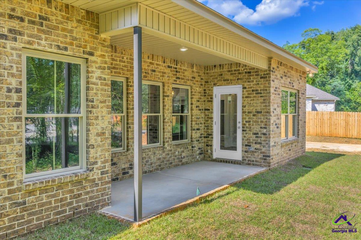 215 Willowbrook Lane