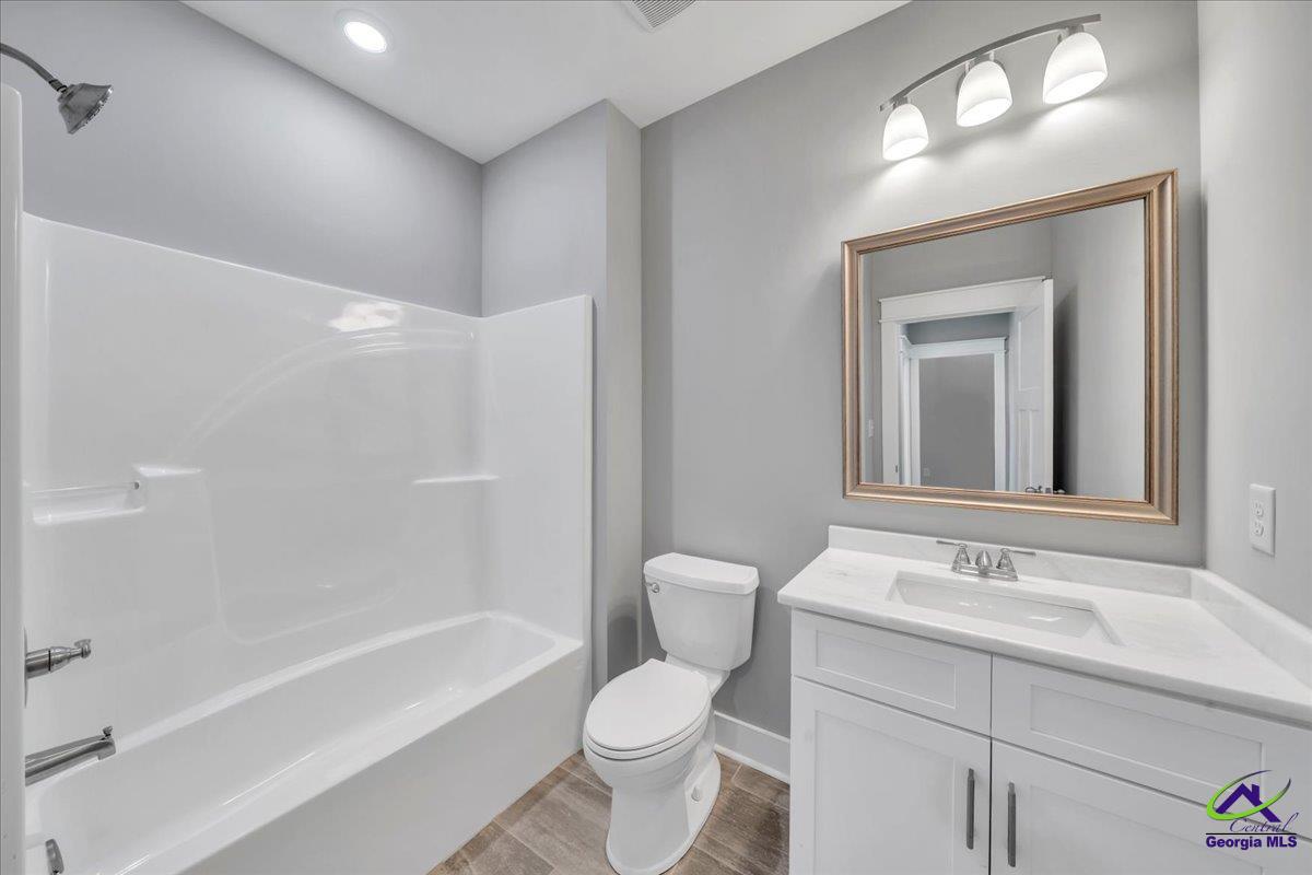 215 Willowbrook Lane