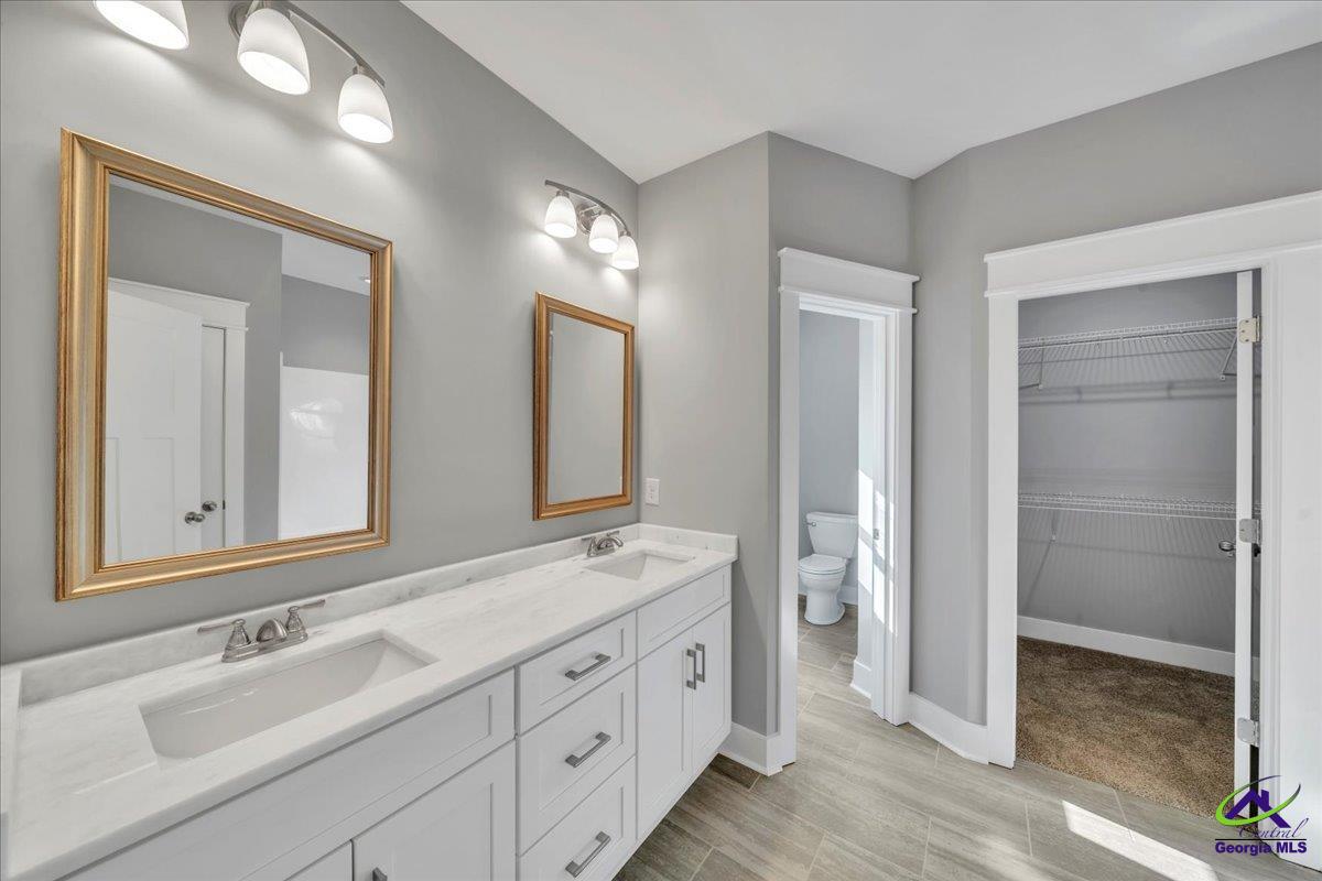 215 Willowbrook Lane