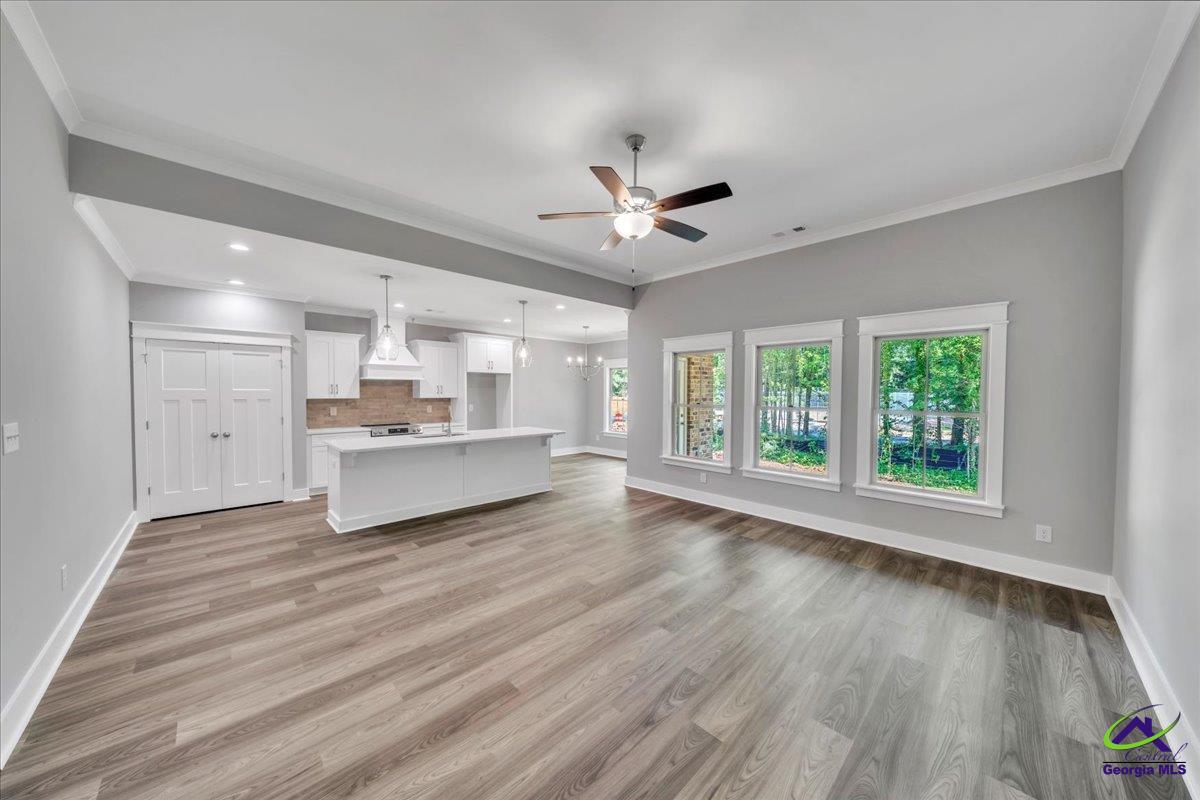 215 Willowbrook Lane