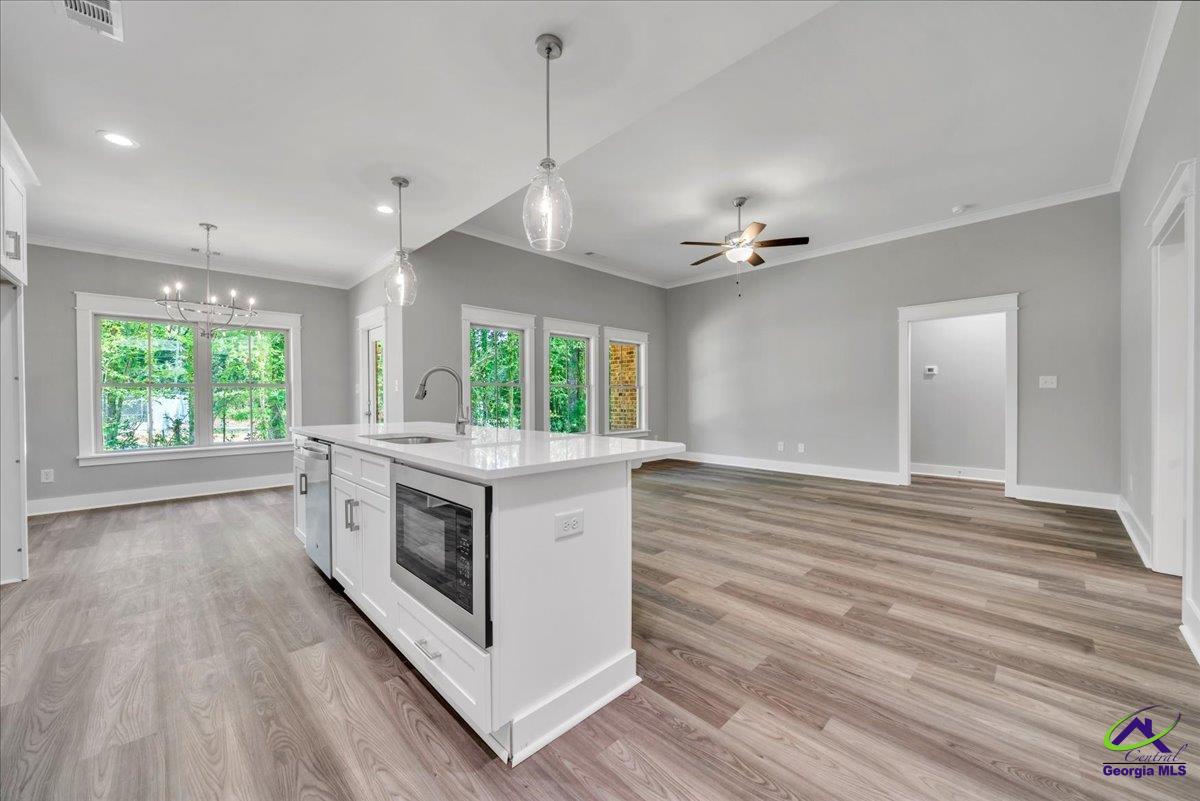 215 Willowbrook Lane