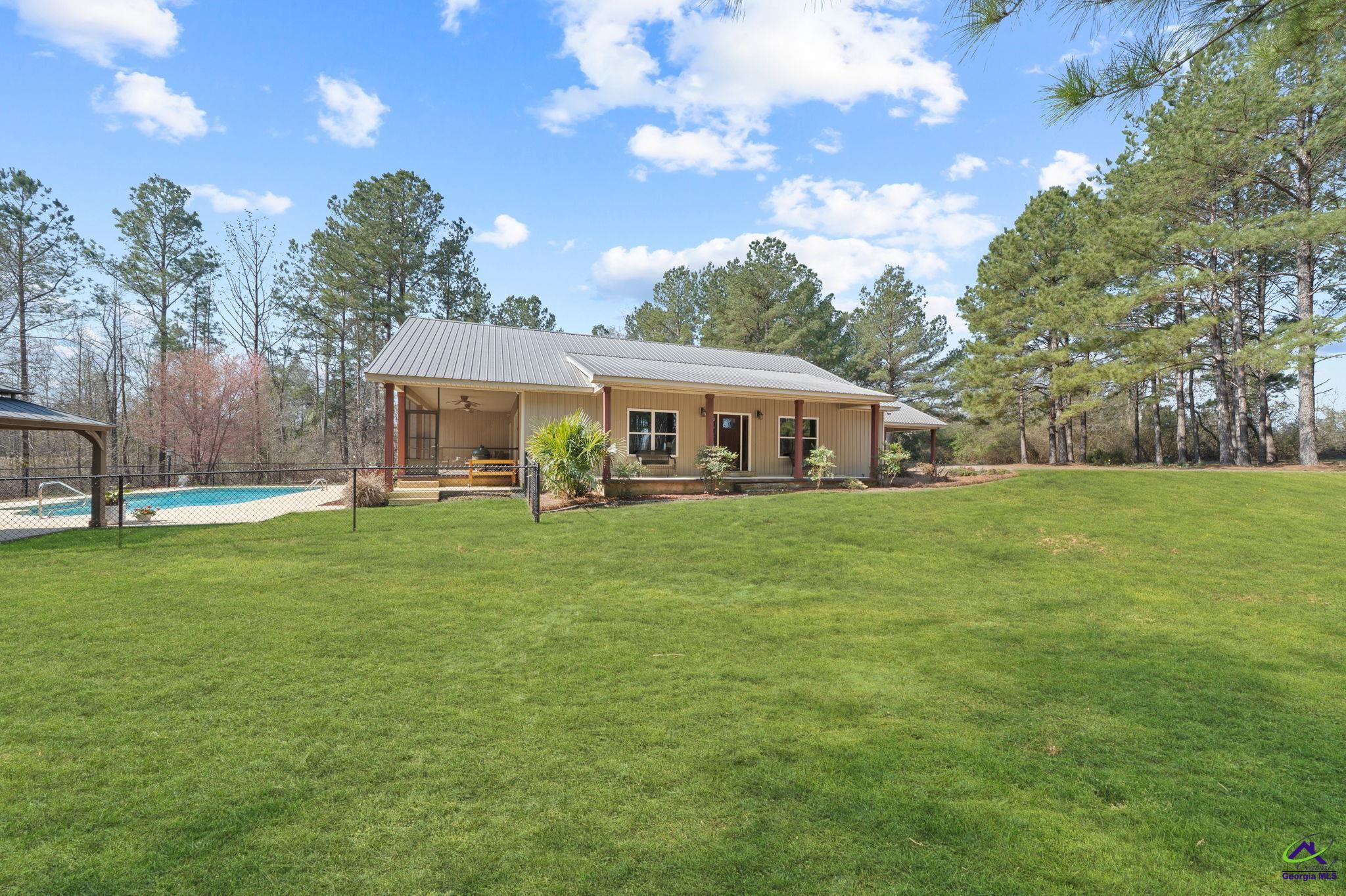 22299 US Hwy 441, McIntyre