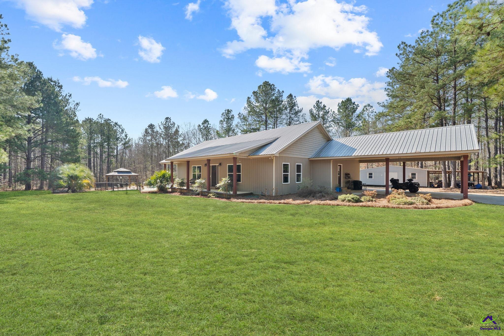 22299 US Hwy 441, McIntyre